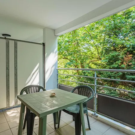 Studio Moderne Avec Terrasse, Wi-fi, Parking Et Acces Facile Aux Plages A - Fr-1-3-520 * Anglet